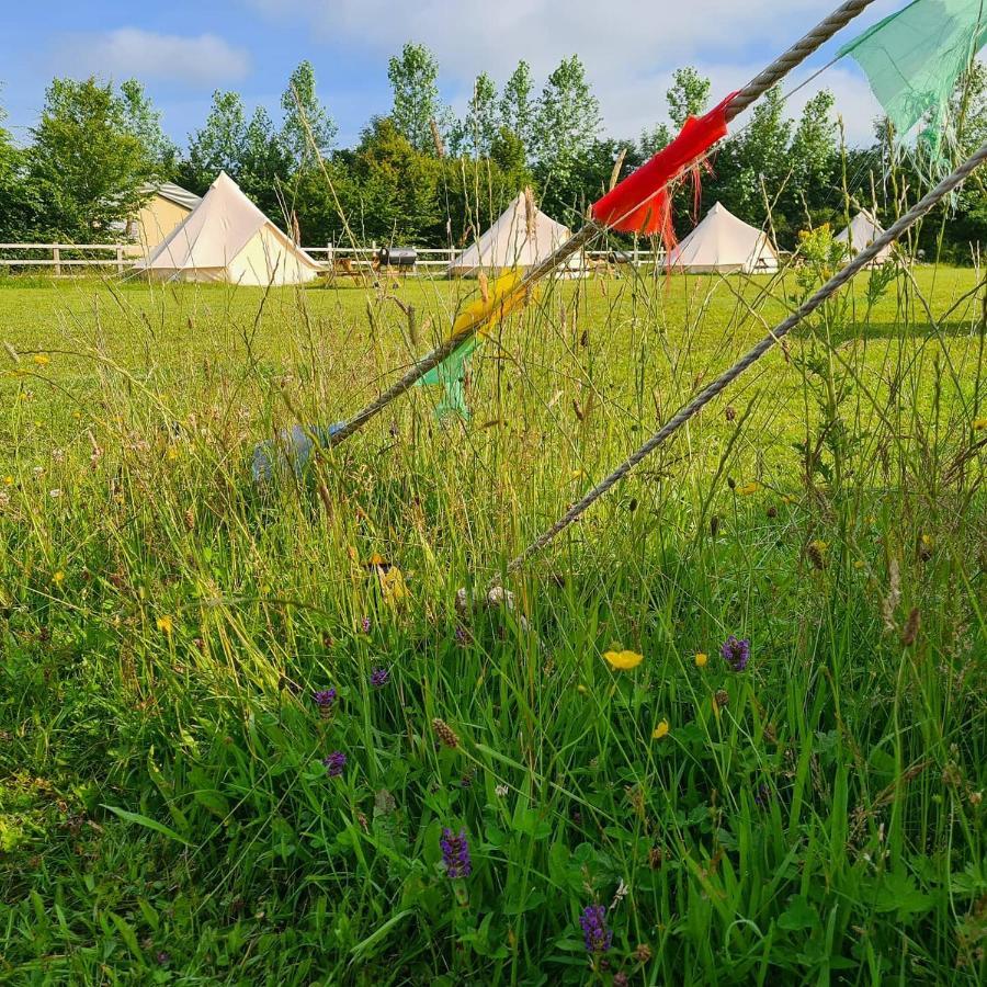 Bell Tent Glamping At Marwell Resort Winchester Exterior photo